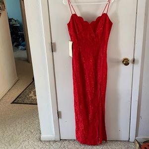 Vintage L. A. Glo red lace column long dress with scallop bodice and high slit